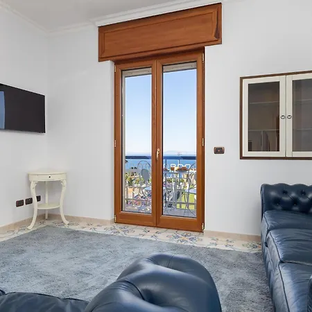 Casa Cafarelli - Bright With Stunning View Apartamento