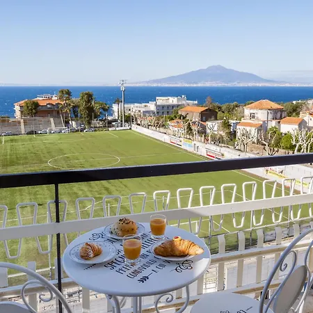 Casa Cafarelli - Bright With Stunning View Apartment